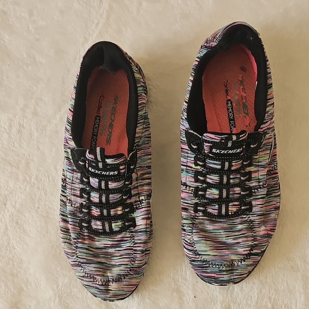Skechers Colorful Striped Sneakers Relaxed Fit Walking Shoes Air-Cooled